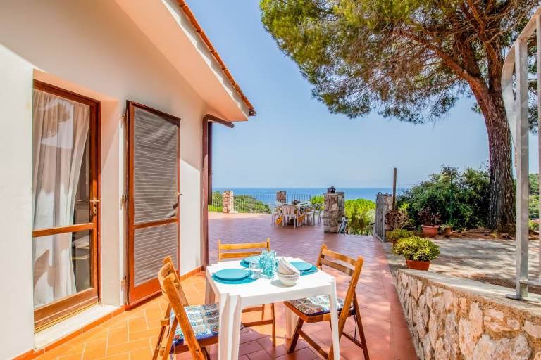 Villa with terrace & yard | Perfect for remote work — photo 5