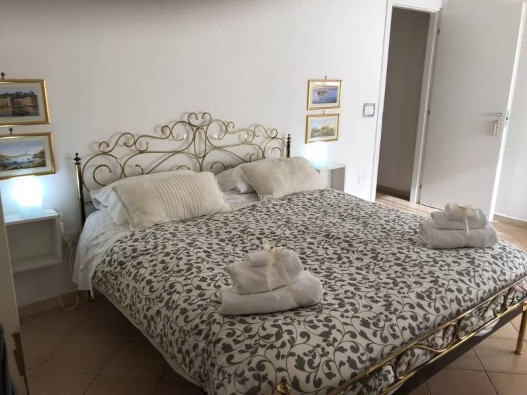 Apartment with 2 rooms for 6 persons — photo 4