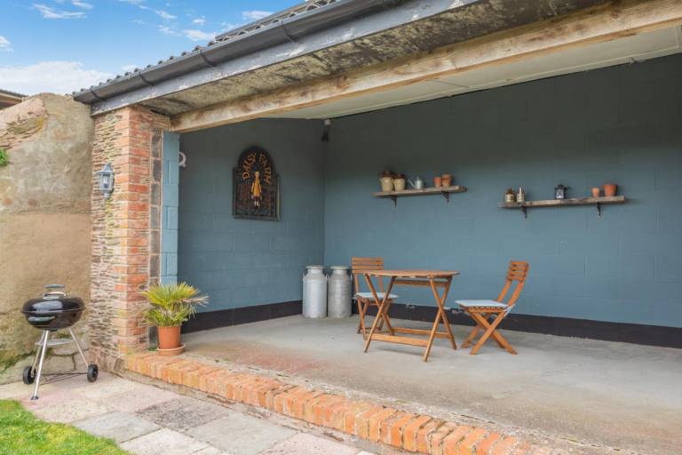 Cottage with garden & barbeque — photo 4