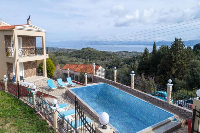 Villa Kavos