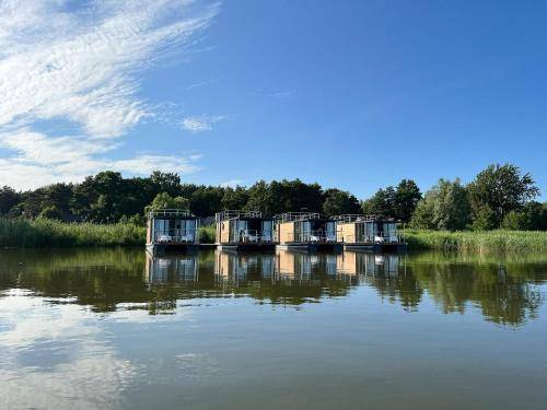 Houseboat Łazy