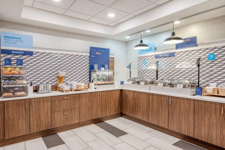 Holiday Inn Express & Suites Vandalia By IHG — photo 4