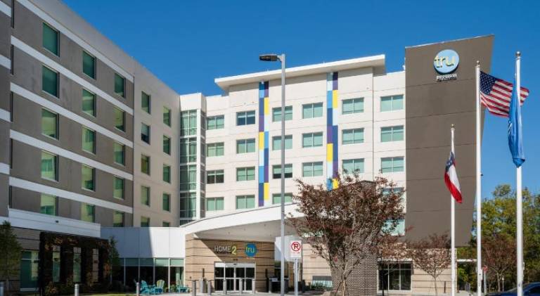 Tru by Hilton Atlanta Airport College Park — photo 5