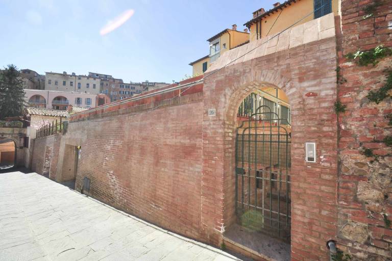 Advocata Nostra, a meeting of history and centrali — photo 3