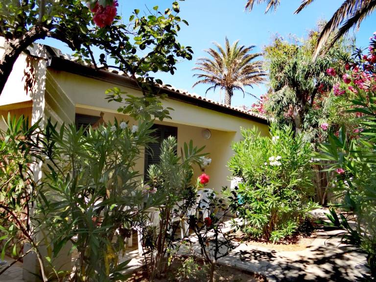 Ferienhaus in Marina di Modica für max. 4 Personen Ferienhaus in Marina di Modica für max. 4 Personen