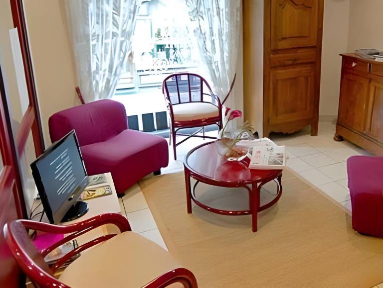 Contact Hotel du Champ de Mars de Saint-Brieuc in Tregueux