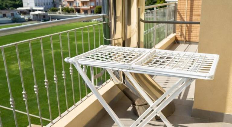 Apartment with pool & terrace — photo 5