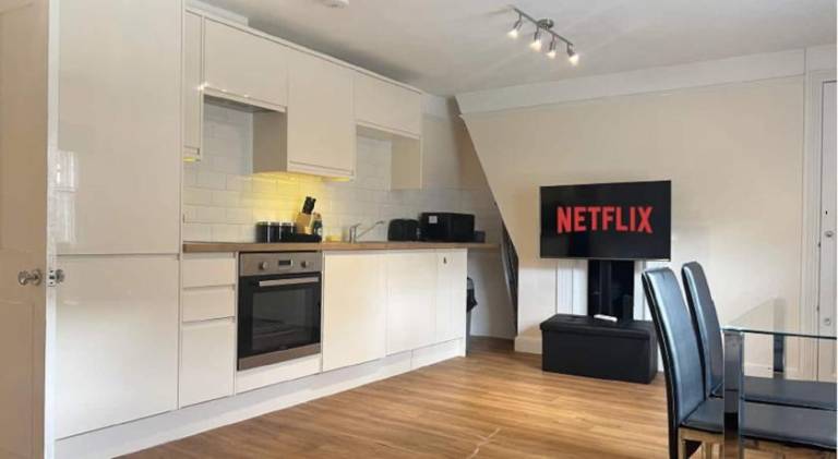 2br 2bath Flat In Ipswich City Centre - 6 Guests — photo 4