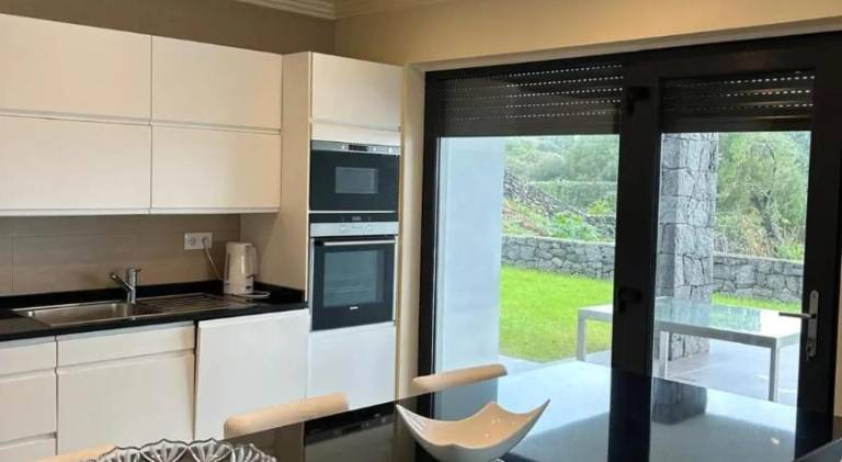 Vacation home with terrace & garden | Perfect for remote work — photo 3