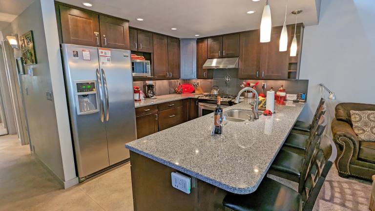 Children-friendly condo with jacuzzi, pool & barbeque | Suitable for remote work | Dogs allowed — photo 3