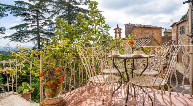Holiday apartment with garden & terrace — photo 4