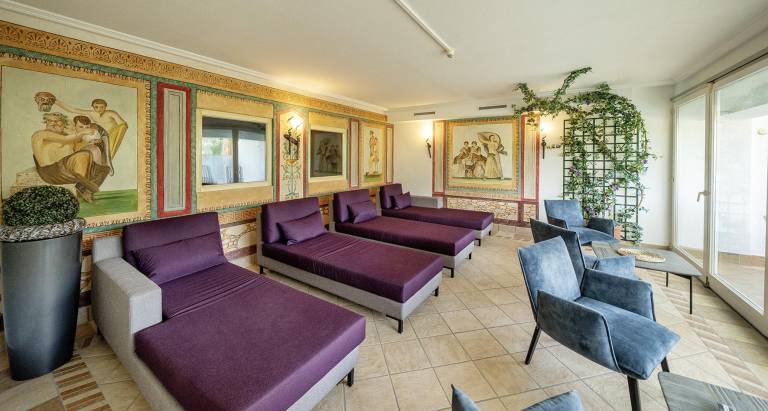 Family-oriented holiday apartment with hot tub, sauna & heated pool | Lake view | Perfect for remote work | Pets allowed — photo 4