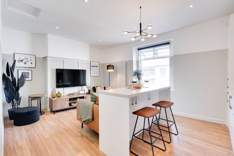Apartment  Newport