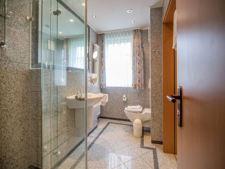 Komfort Ferienwohnung mit 1 Schlafzimmer und Balkon im Obergeschoss — photo 5