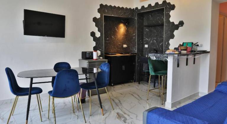 House | Next to Piazza Dante — photo 3