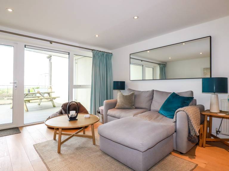 Cottage with garden | Beach view — photo 5