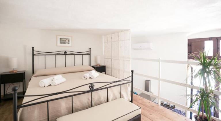 Holiday apartment with 1 room for 4 persons in Scicli