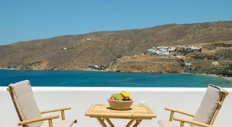 Beautiful serviced apartment with patio | Close to the beach | Dogs allowed — photo 3