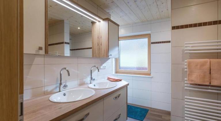Holiday apartment with 2 rooms for 4 persons — photo 5
