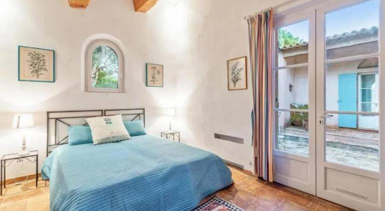 Fully equipped villa with garden, pool & terrace | Suitable for remote work | Pets allowed — photo 2