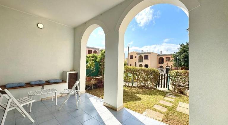Lovely vacation home with private pool, yard & terrace | Pet-friendly — photo 3