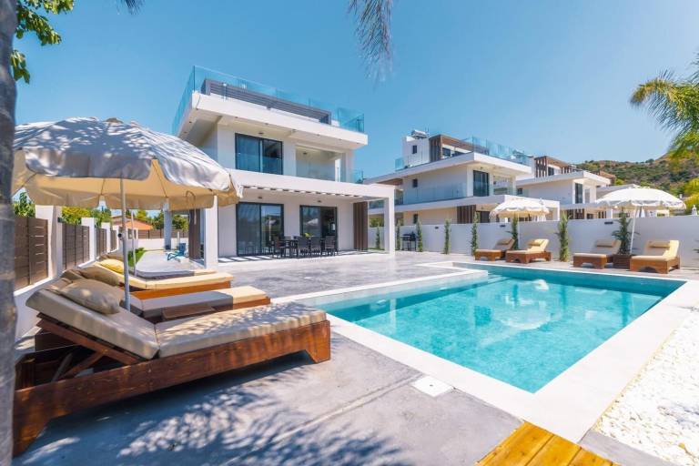 Villa Laganas