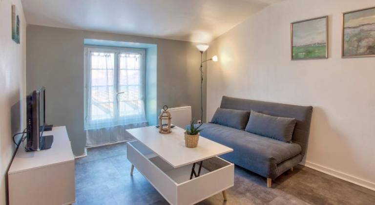 Apartment with 1 room for 4 persons — photo 2