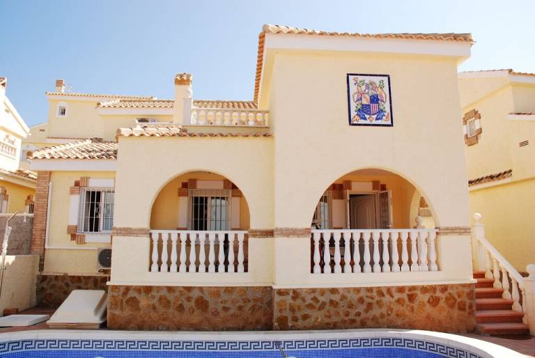 Villa  Los Arenales del Sol