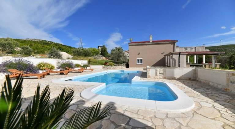 Vila Obrovac