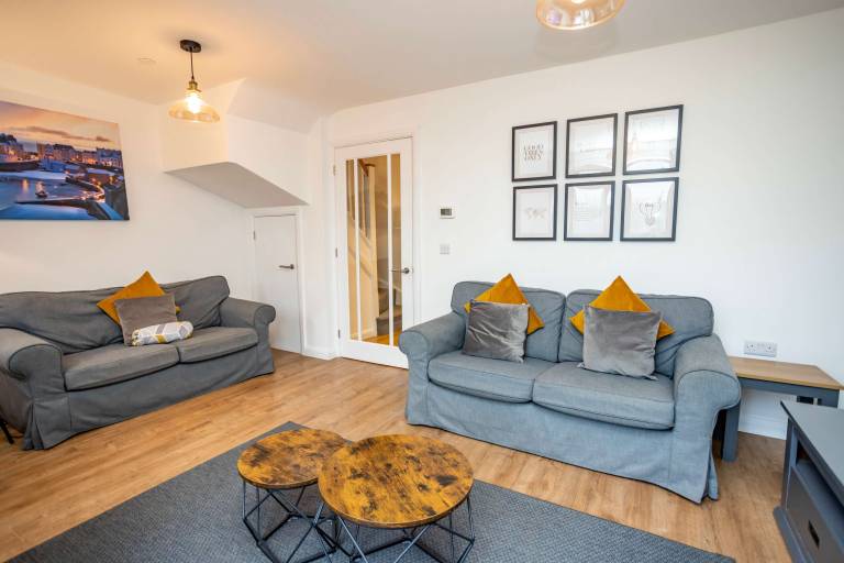 Johnnys Cove - 2 Bedroom House - New Hedges in Tenby