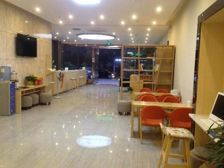 7 Days Premium Dongxing Dongmeng Avenue Port