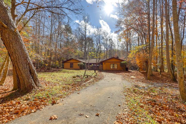 Hot Tub + Fire Pit: Creekside Gatlinburg Getaway! — photo 3