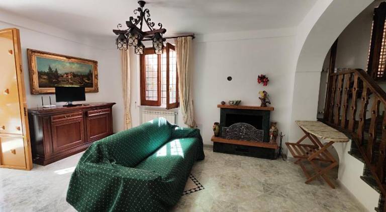 Fully equipped pleasant villa with BBQ, yard & patio | Pets allowed — photo 2