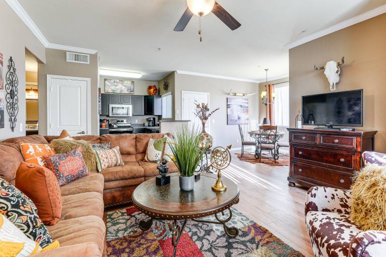 Cactus League Crash Pad! Gilbert Condo w/ Perks! — photo 4