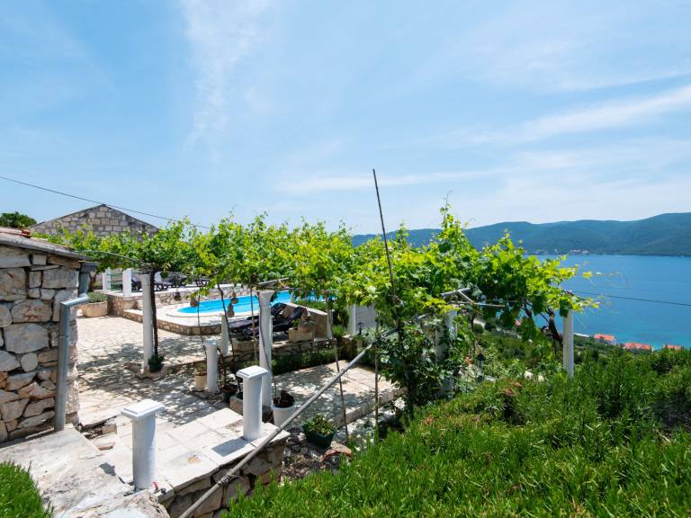 Fully equipped wonderful house with private pool, patio & barbecue | Sea view | Pet-friendly — photo 5