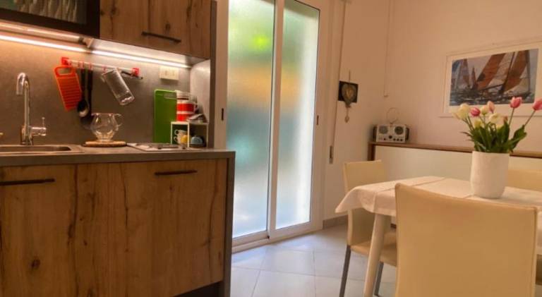 Holiday apartment with garden — photo 3