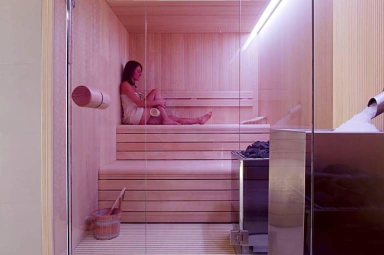 Carbon Hotel - Different Hotels — photo 2