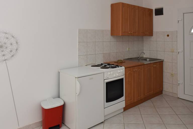 Studio flat near beach Kustići, Pag (AS-6353-a) — photo 4
