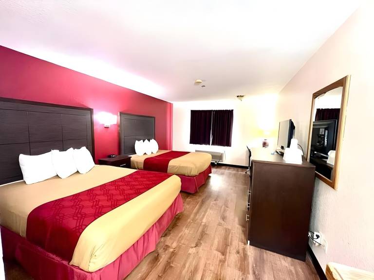 Econo Lodge Oacoma - Chamberlain West — photo 2