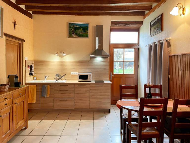 Cottage with yard & sauna | Pets allowed — photo 3