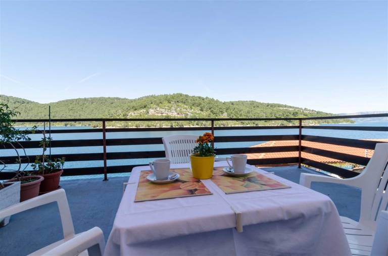 Šilok One Bedroom Apartment with Terrace and Sea View — photo 5