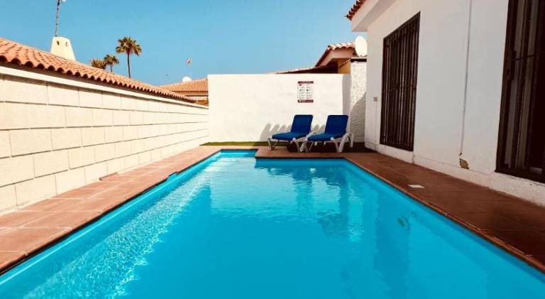 Villa with terrace, yard & private pool — photo 4