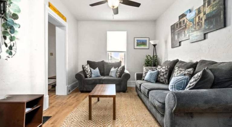 Lovely house | Good for workation | Pets are welcome in Pittsburg, PA