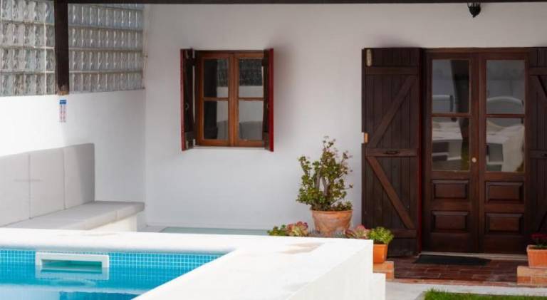 Fully equipped vacation home with private pool, grill & terrace | Suitable for remote work | Pets allowed in Coimbra