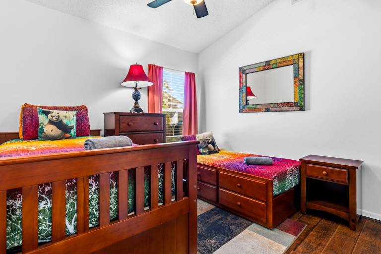 Family-friendly vacation home with private pool & jacuzzi | Lake view | Pet-friendly — photo 5