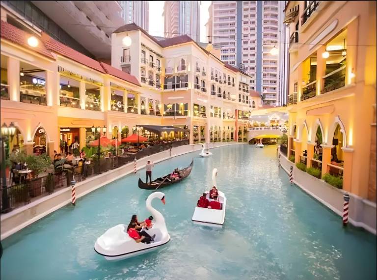 Rental apartment with pool in Taguig