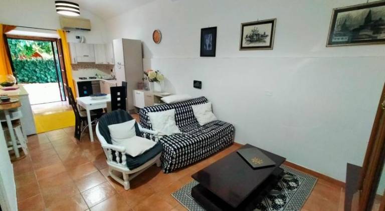 Holiday apartment with 1 room for 4 persons — photo 2