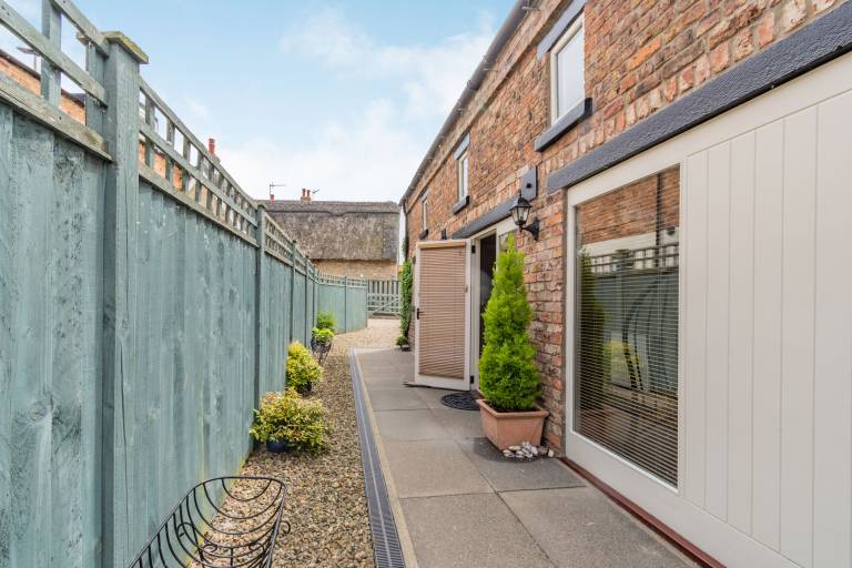 Child-friendly cottage with garden | Dogs allowed — photo 3