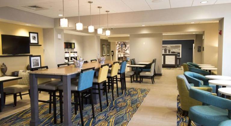 Hampton Inn Decatur Southeast — photo 5