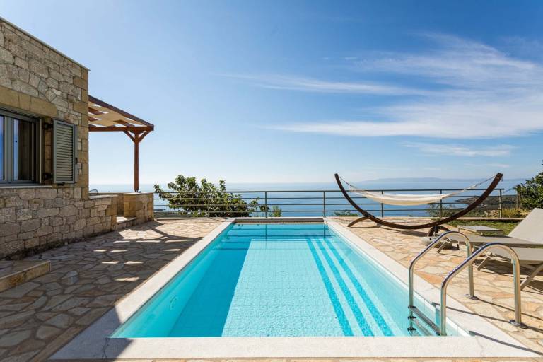 Apartment with garden, BBQ & pool | Pets are welcome in Crikvenica